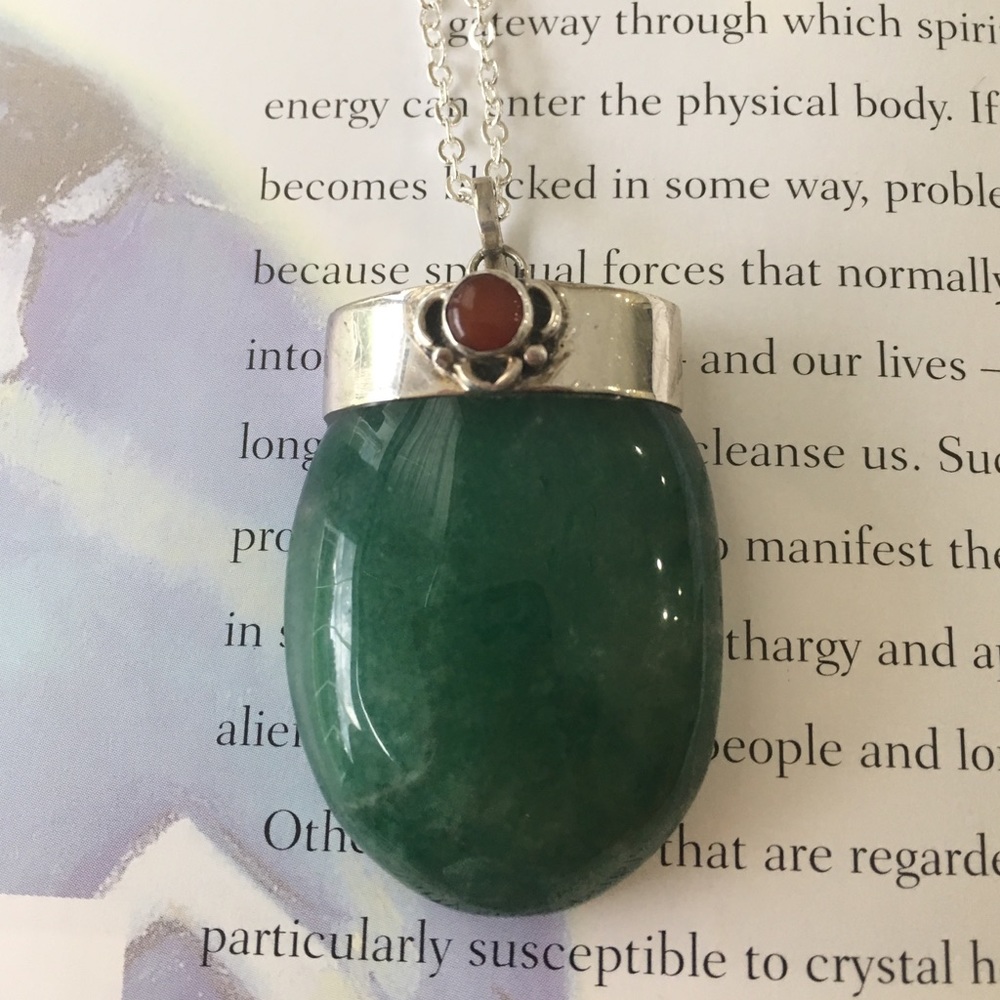 ✨ Vintage Gemstone Pendant - Picture 6 of 6